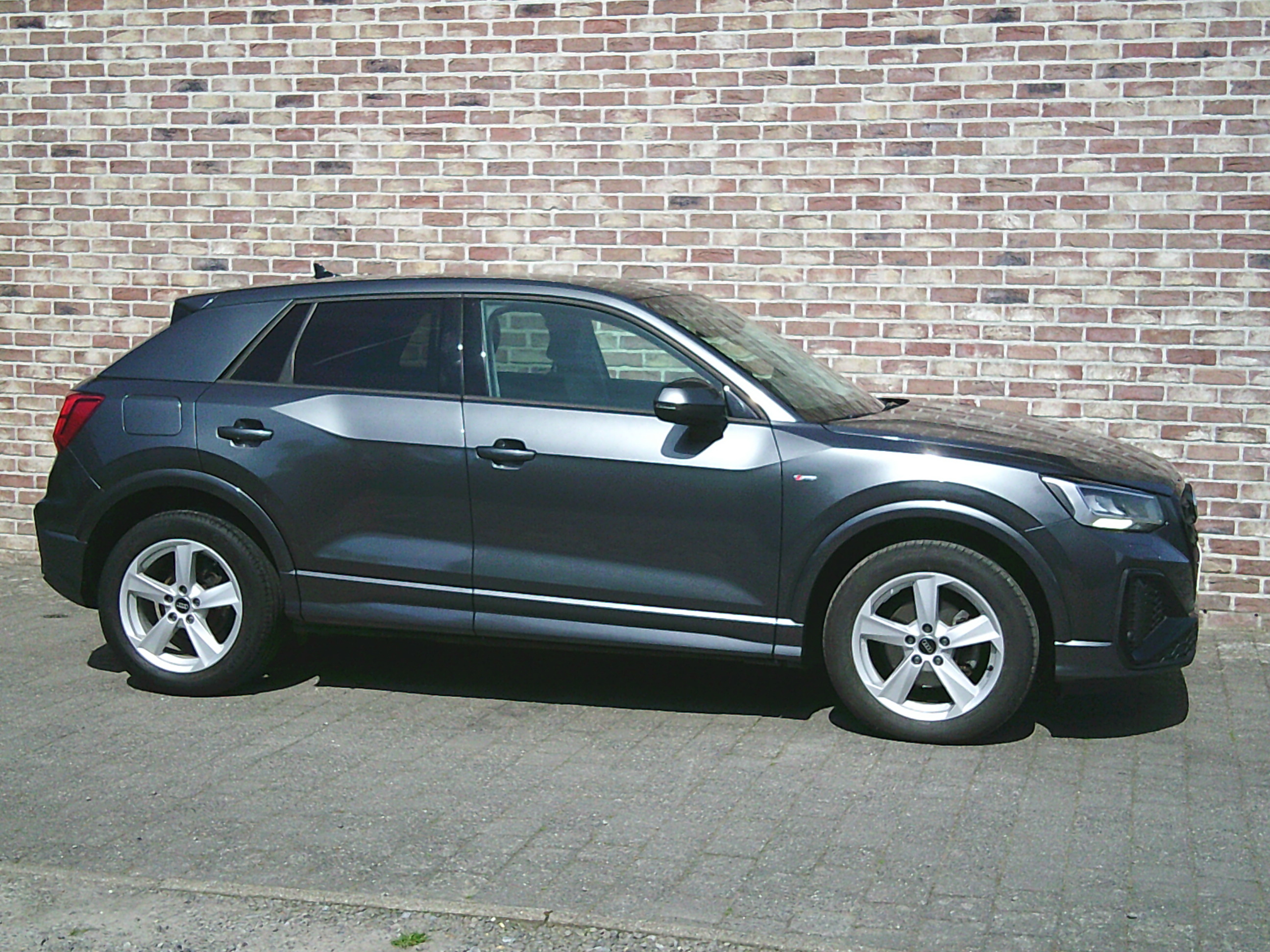 Photo 2